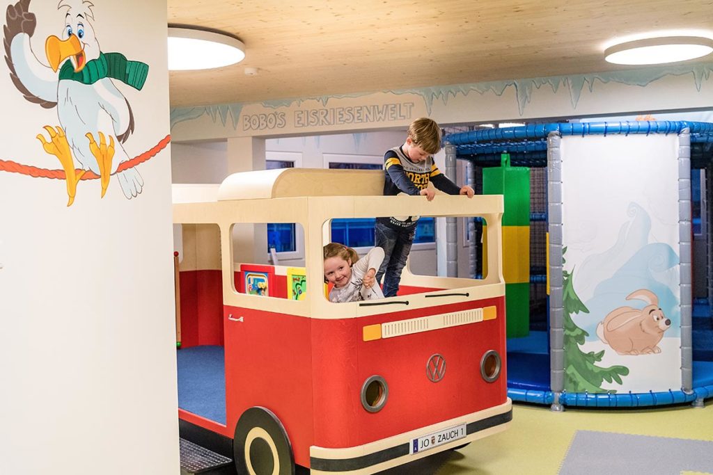 Kinder Erlebniswelt · Hotel Zentral in Zauchensee