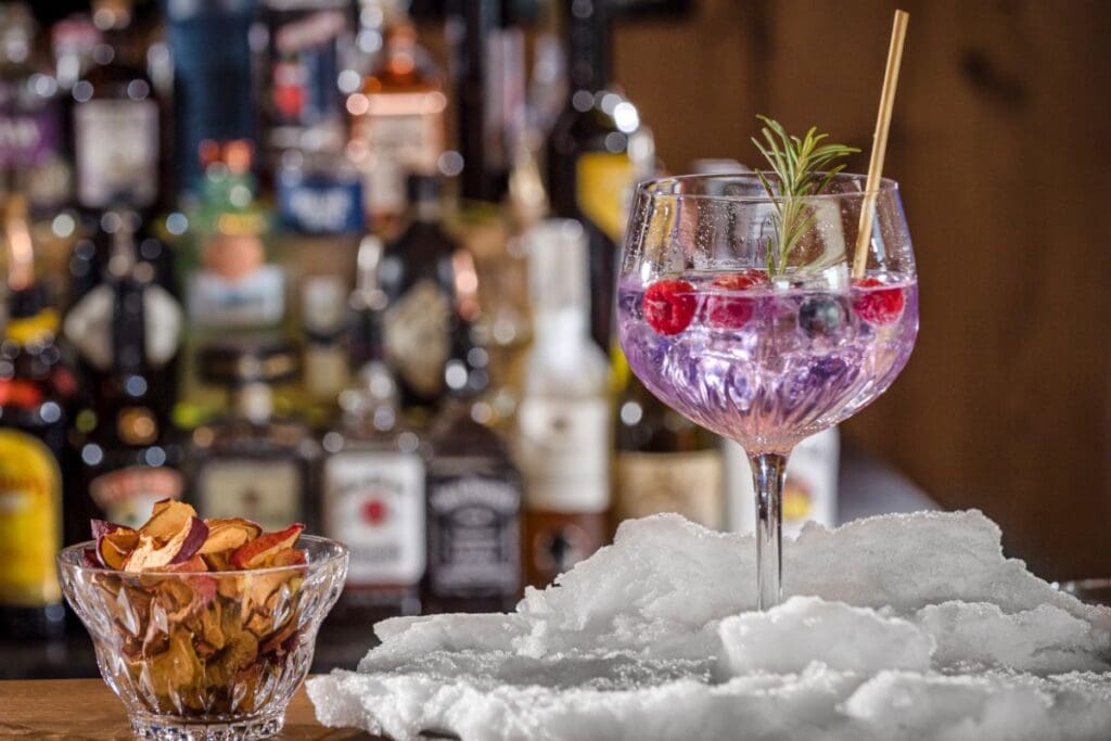 Bar Mixgetraenk Cocktail Skihotel Zauchensee Zentral Salzburg Bar Mixgetraenk Cocktail Skihotel Zauchensee Zentral Salzburg