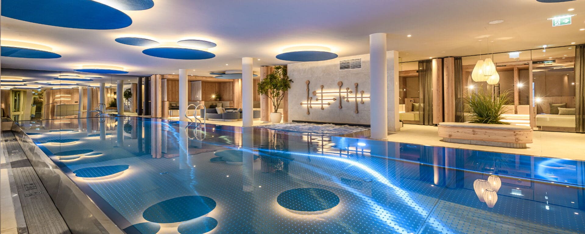 Schwimmbad Hallenbad Skihotel Zauchensee Salzburgerland