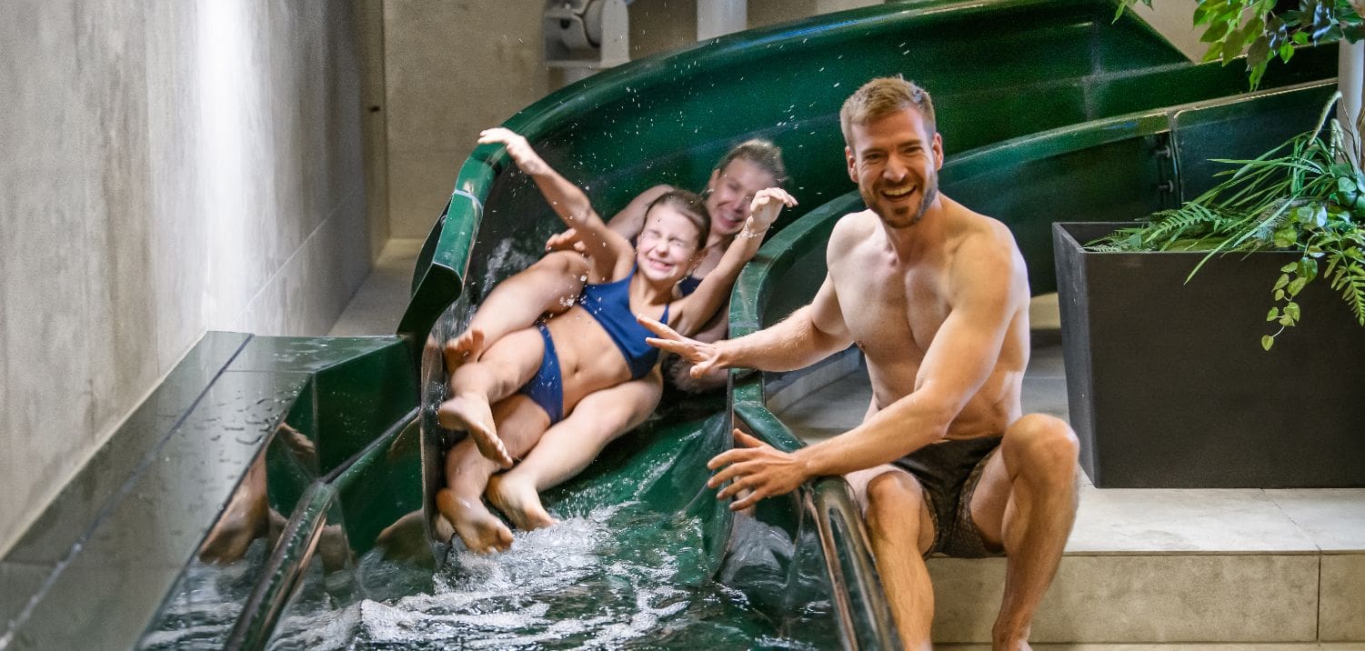 Wasserrutsche Familien Wasserspaß Skihotel Zauchensee Zentral Salzburg